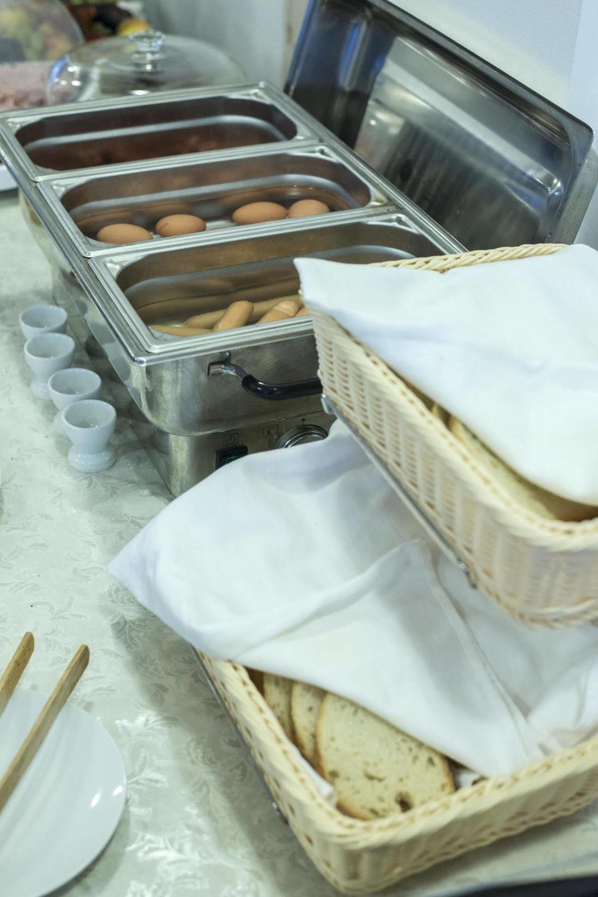 伊甸酒店 锡比乌 外观 照片